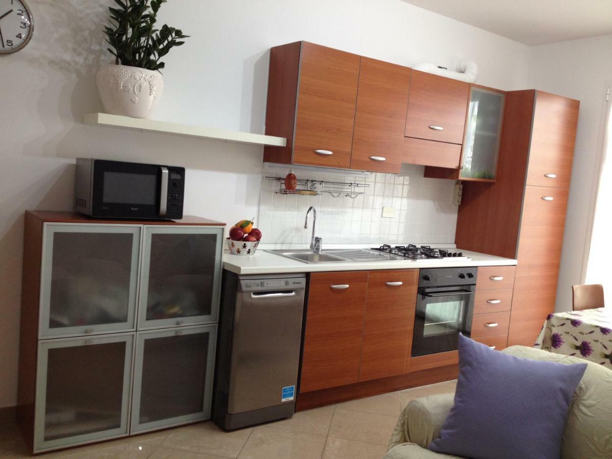 Aloe Beach Apartments, Ombrellone, Parcheggio E Uso Di Biciclette Gratis Rimini Exterior photo