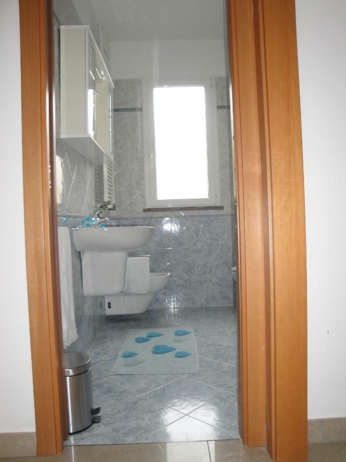 Aloe Beach Apartments, Ombrellone, Parcheggio E Uso Di Biciclette Gratis Rimini Exterior photo