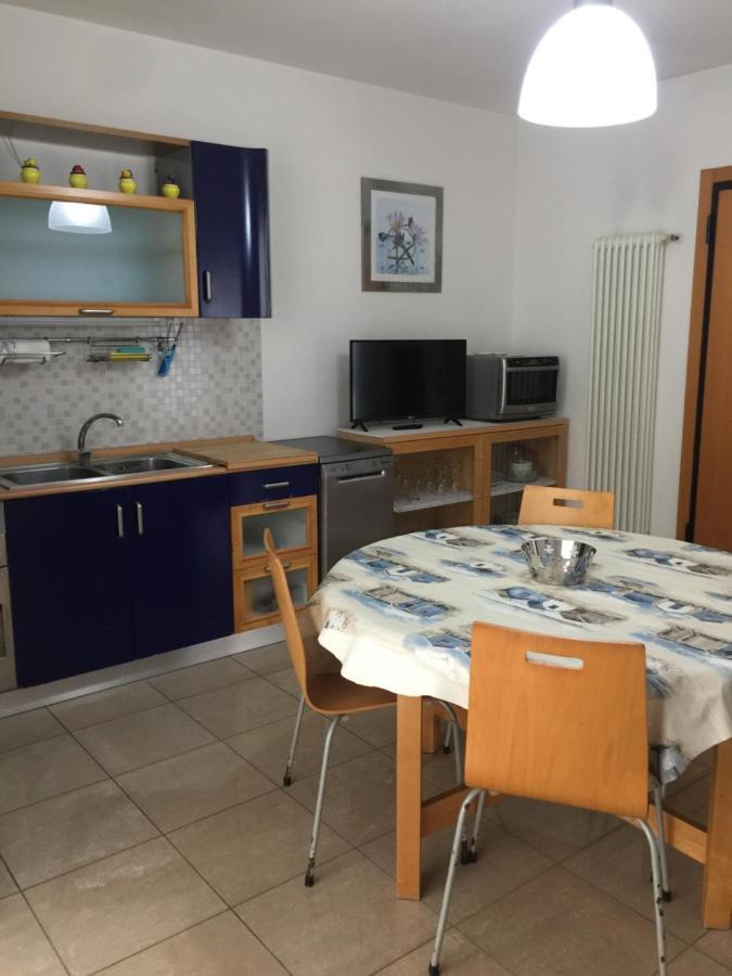 Aloe Beach Apartments, Ombrellone, Parcheggio E Uso Di Biciclette Gratis Rimini Exterior photo
